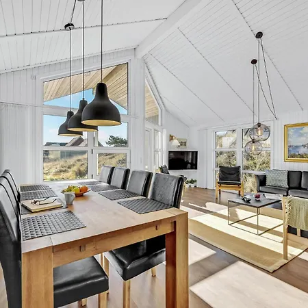 Lovely Home In Ringkobing With Wifi * Sondervig