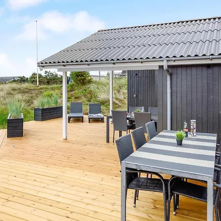 Gorgeous Home In Ringkobing With Sauna * 링쾨빙